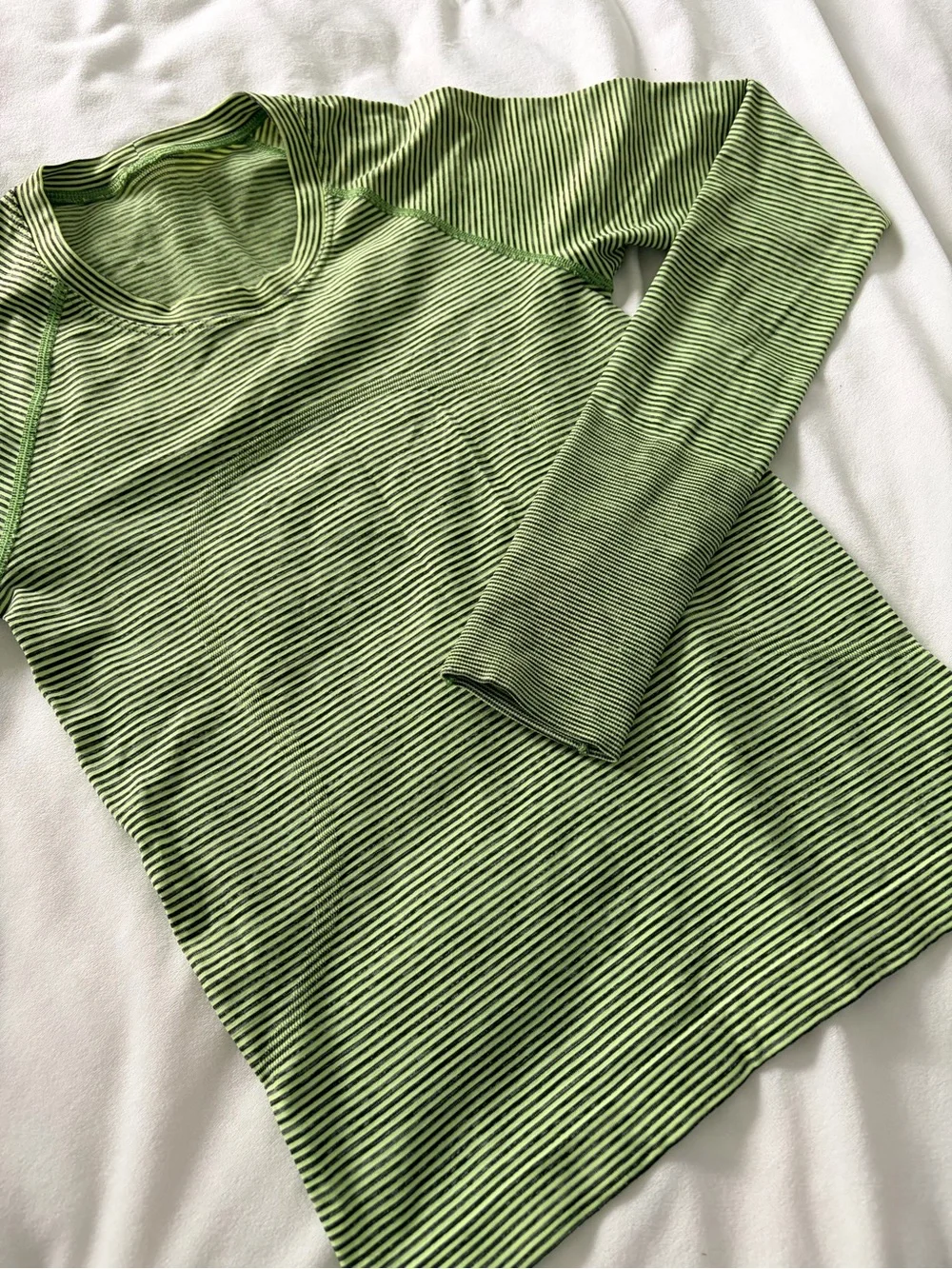 Lululemon swiftly long sleeve top